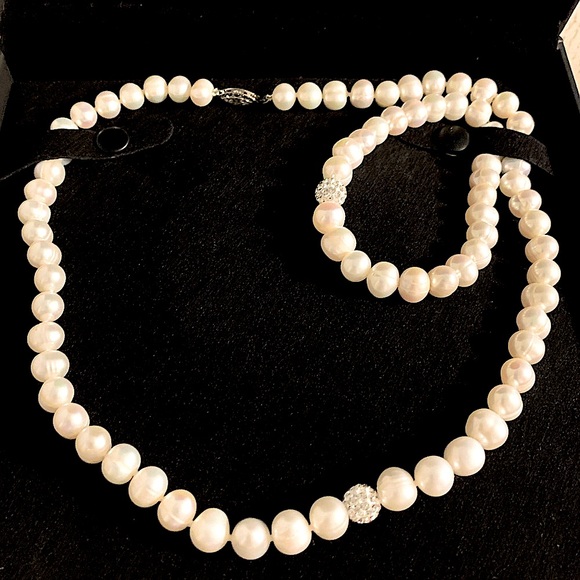 Zales Jewelry - 💙Zales Cultured Freshwater Pearl Crystal Necklace and Bracelet